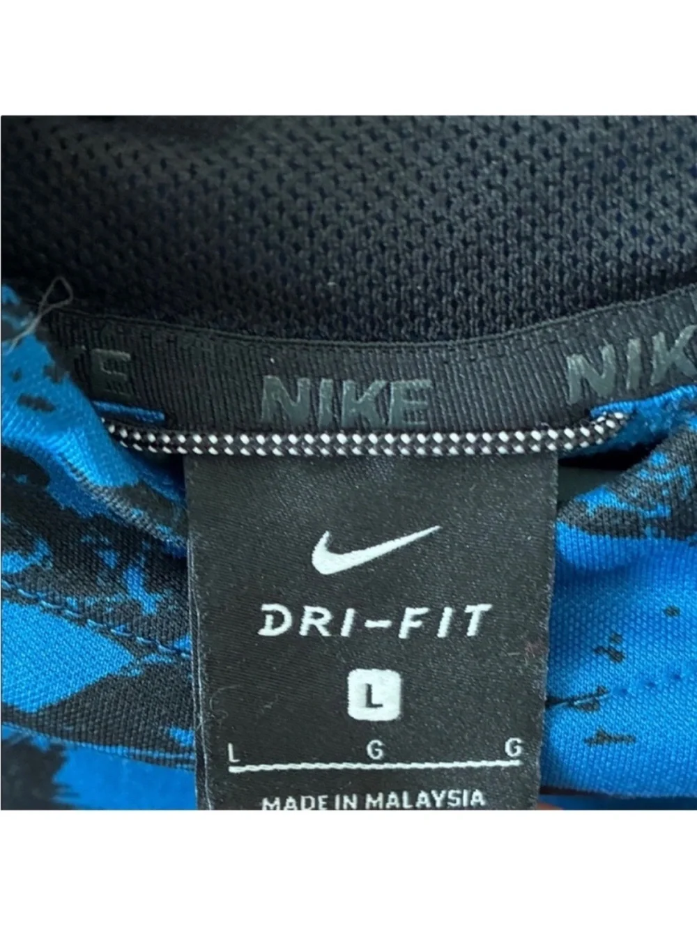 Nike Boys Dri Fit Camo Blue and Black Hoodie Kangaroo Pockets Hooded Large